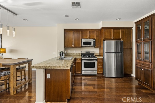 Detail Gallery Image 11 of 45 For 1415 Abelia, Irvine,  CA 92606 - 3 Beds | 3 Baths