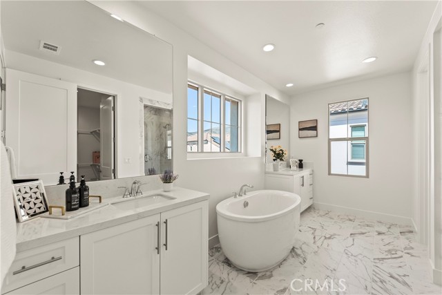 Detail Gallery Image 28 of 51 For 173 Somera, Irvine,  CA 92602 - 4 Beds | 3/1 Baths