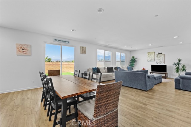 Image 13 of 44 For 36780 Arietta Way