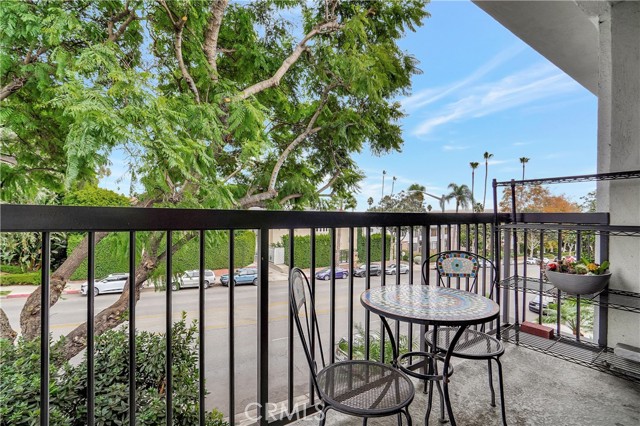 Detail Gallery Image 21 of 44 For 1351 N Crescent Heights Bld #308,  West Hollywood,  CA 90046 - 3 Beds | 2 Baths