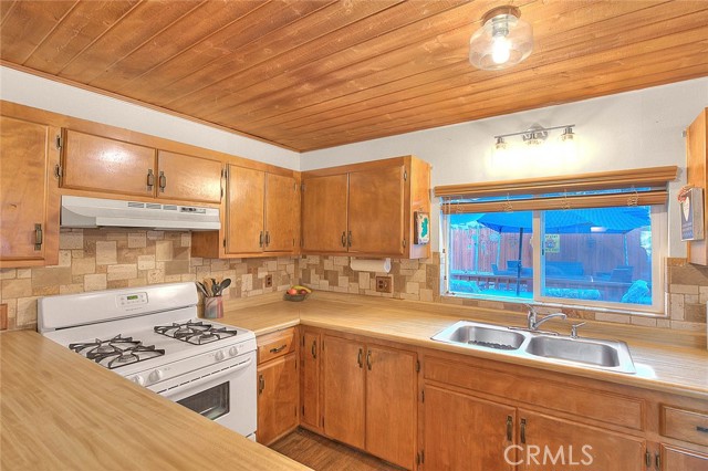 Detail Gallery Image 31 of 75 For 438 Boyd Trl, Big Bear Lake,  CA 92315 - 2 Beds | 2 Baths