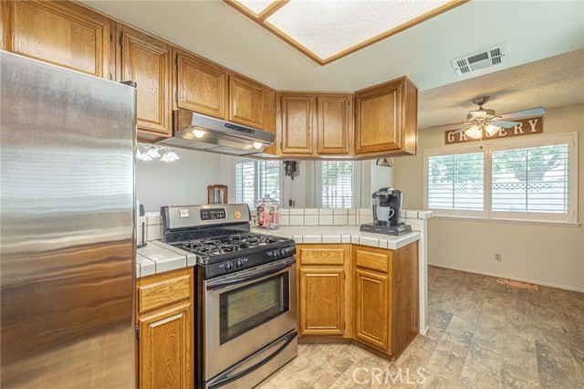 Detail Gallery Image 12 of 37 For 43140 22nd St, Lancaster,  CA 93536 - 3 Beds | 2 Baths