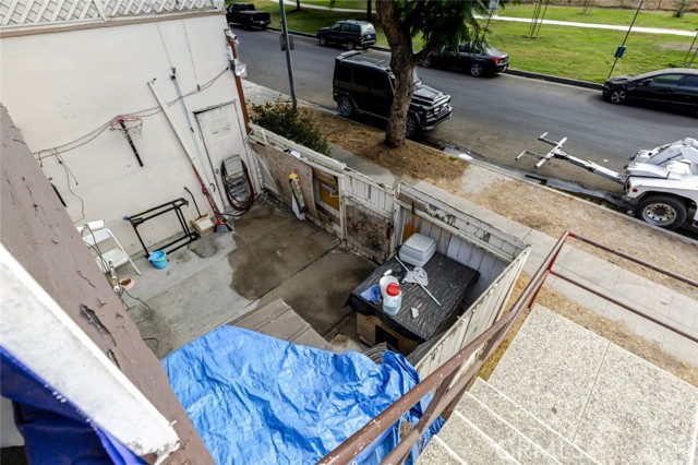 12401 Archwood Street, North Hollywood CA: https://media.crmls.org/medias/68464332-5d71-4532-8571-687e11fe0510.jpg