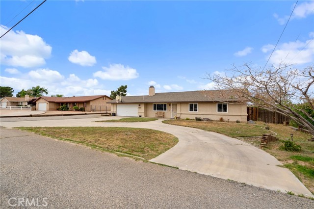 Detail Gallery Image 4 of 37 For 18250 Preston St, Hesperia,  CA 92345 - 3 Beds | 2 Baths