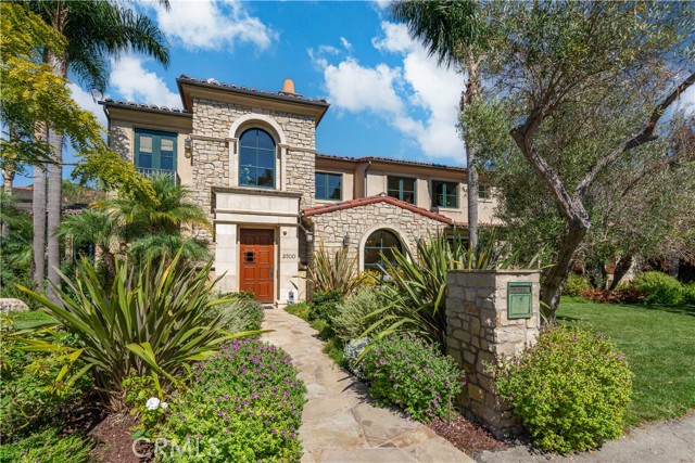 2300 Via Pacheco, Palos Verdes Estates CA: https://media.crmls.org/medias/684798ff-b6d8-4a0f-88cd-9b12e02afcbe.jpg