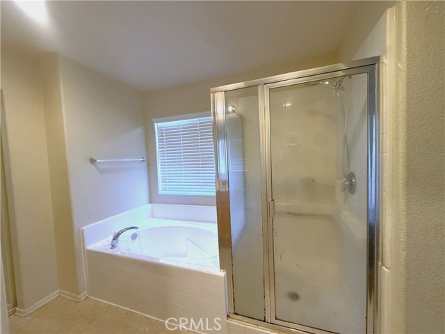 Detail Gallery Image 19 of 24 For 45572 Robinson Dr, Lancaster,  CA 93535 - 5 Beds | 3 Baths