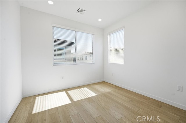 Detail Gallery Image 19 of 26 For 9327 via Azul, Pico Rivera,  CA 90660 - 4 Beds | 3/1 Baths