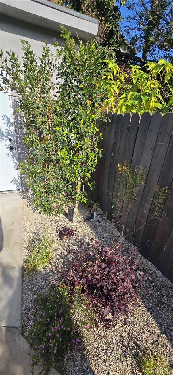 Detail Gallery Image 13 of 21 For 2756 Locksley, Los Angeles,  CA 90039 - 1 Beds | 1 Baths