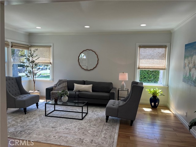 3 Bed Home for Sale in Burbank, California