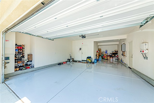 4040 S Bowery Place, Ontario CA: https://media.crmls.org/medias/68494c27-c6d7-4549-94c2-240af05e8967.jpg