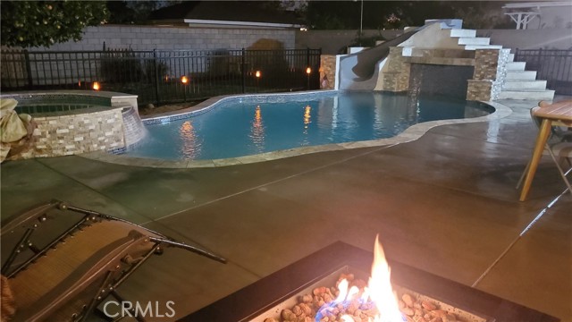 1429 W Beverly Drive, Anaheim CA: https://media.crmls.org/medias/68495a1e-9513-4ea8-9652-e9c513893a33.jpg