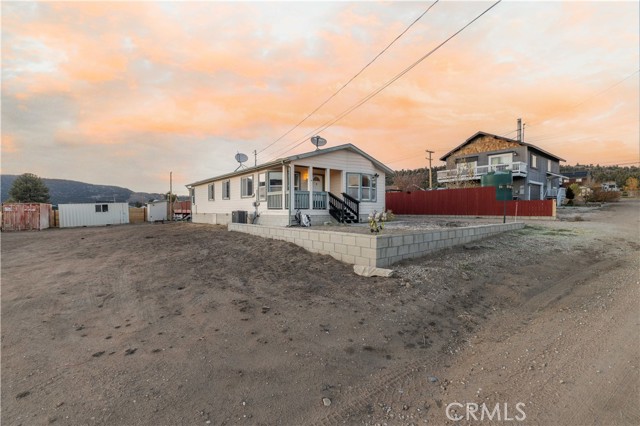 Detail Gallery Image 2 of 40 For 1818 Pond, –,  CA 92314 - 3 Beds | 2 Baths