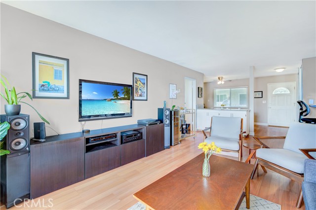 Detail Gallery Image 6 of 17 For 2844 E 3rd St #207,  Long Beach,  CA 90814 - 1 Beds | 1 Baths