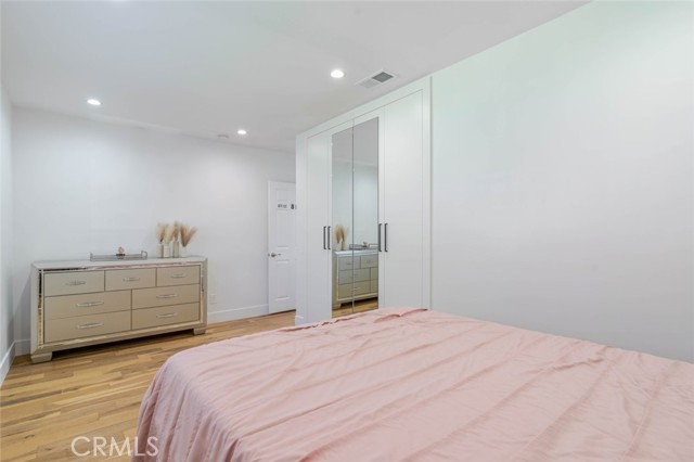 7315 Jamieson Avenue, Reseda CA: https://media.crmls.org/medias/684a28f5-3ae5-4224-92ae-41ea1c9554d7.jpg