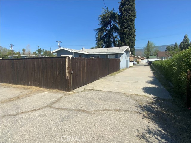 214 W Highland Avenue, San Bernardino, California 92405, ,Commercial Lease,For Rent,214 W Highland Avenue,CRIV25079036
