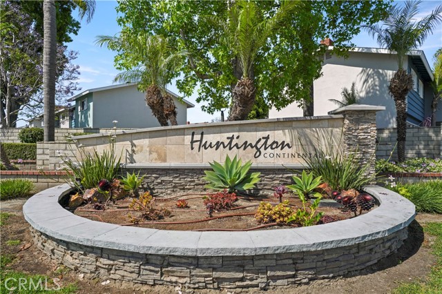 Detail Gallery Image 8 of 16 For 19847 Kingswood Ln, Huntington Beach,  CA 92646 - 2 Beds | 1/1 Baths
