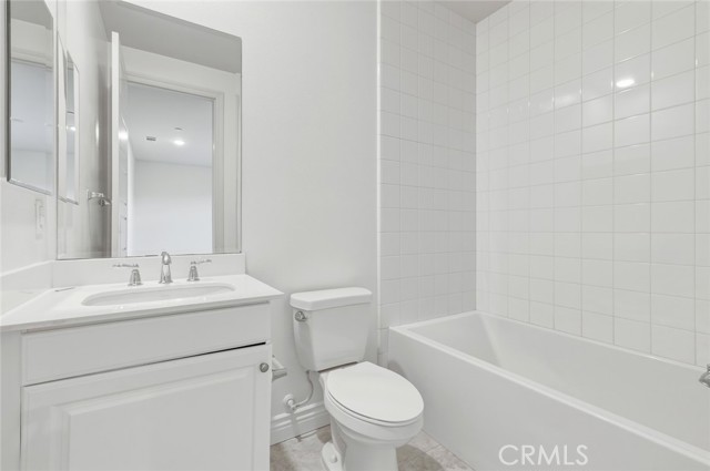 Detail Gallery Image 44 of 65 For 218 Geyser, Irvine,  CA 92618 - 4 Beds | 4/1 Baths