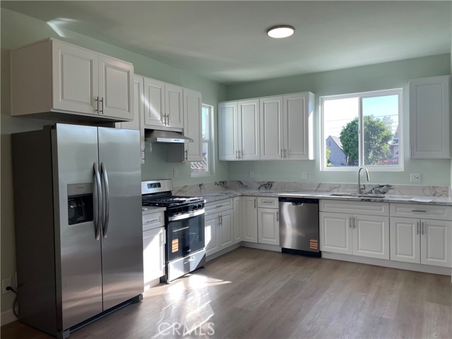 Detail Gallery Image 8 of 20 For 3809 Pine Ave, El Monte,  CA 91731 - 3 Beds | 3/1 Baths