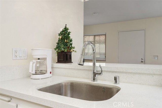 23242 La Mar, Mission Viejo CA: https://media.crmls.org/medias/684d19c8-cebd-4c9e-95b6-bfd109db4571.jpg