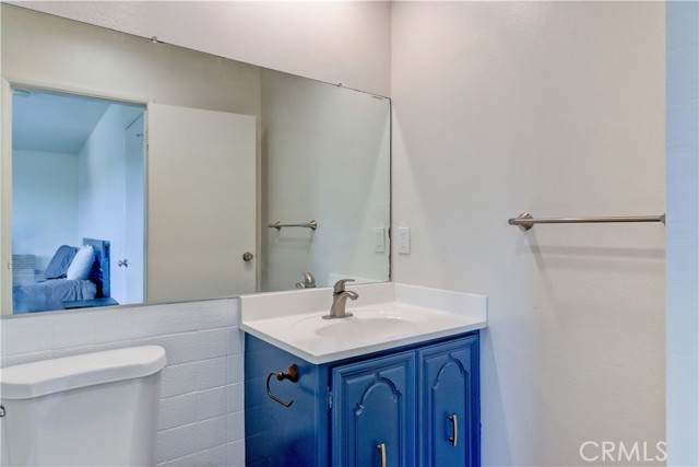 9001 Oceanwood Drive, Huntington Beach CA: https://media.crmls.org/medias/684daafb-126b-4019-ad56-31ddee808087.jpg