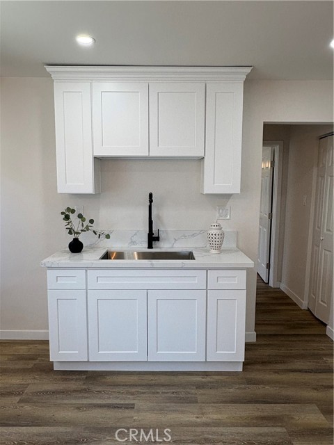 1526 W 54th Street, Los Angeles CA: https://media.crmls.org/medias/684e0645-c0b8-4f32-ad6a-ca7a3b65c17d.jpg