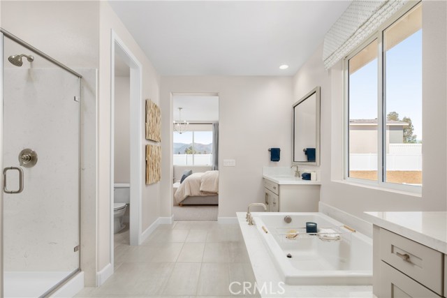 Detail Gallery Image 13 of 19 For 1458 Moore St, Redlands,  CA 92374 - 4 Beds | 4/1 Baths