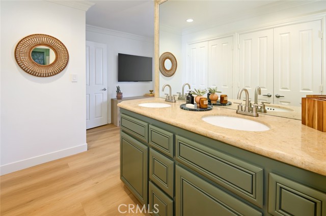 Detail Gallery Image 15 of 28 For 721 Esplanade #301,  Redondo Beach,  CA 90277 - 2 Beds | 2 Baths