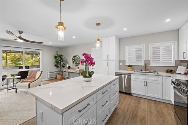 Detail Gallery Image 5 of 21 For 2279 via Mariposa, Laguna Woods,  CA 92637 - 2 Beds | 2 Baths