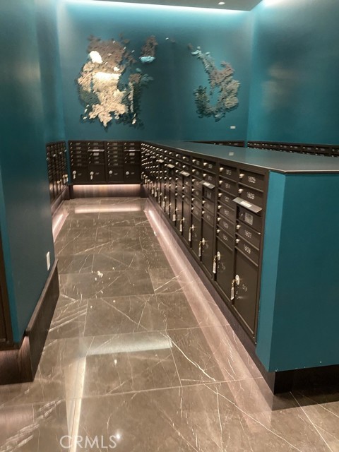 Detail Gallery Image 13 of 27 For 400 S Broadway #1813,  Los Angeles,  CA 90013 - 1 Beds | 1 Baths