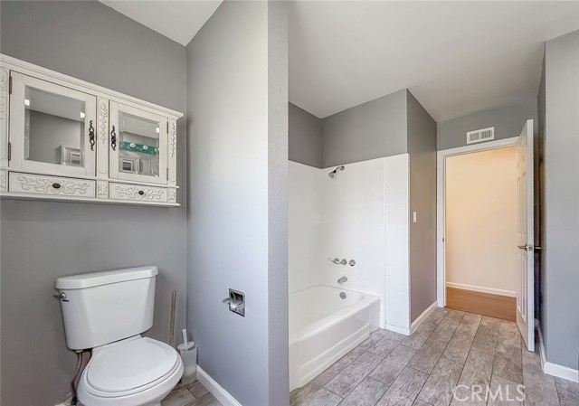 Detail Gallery Image 26 of 39 For 24022 Wildwood Canyon Rd, Newhall,  CA 91321 - 3 Beds | 2 Baths