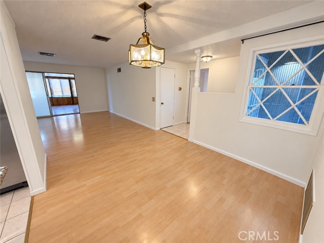 10883 Vinedale photo 6
