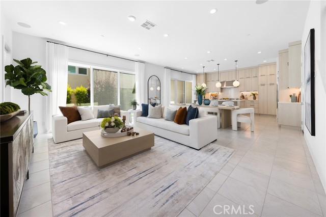 131 Bear Leaf Drive, Lake Forest CA: https://media.crmls.org/medias/68508e5b-7ca2-4d6b-8330-af27c229aebc.jpg