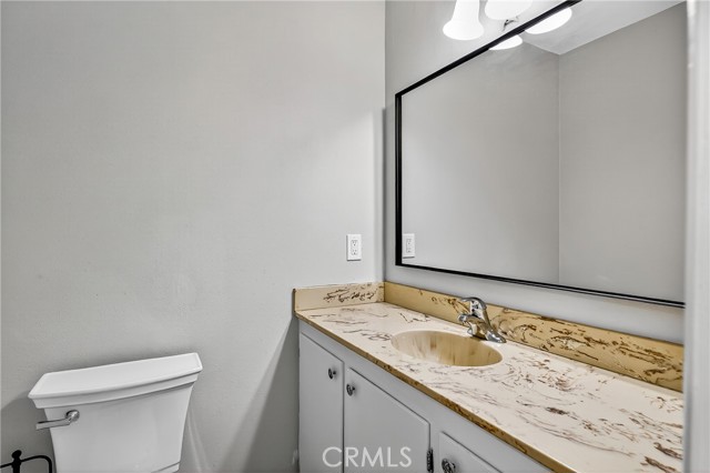 5382 Park Place, Chino CA: https://media.crmls.org/medias/6851ad83-384e-4c53-b283-fadb433a2717.jpg