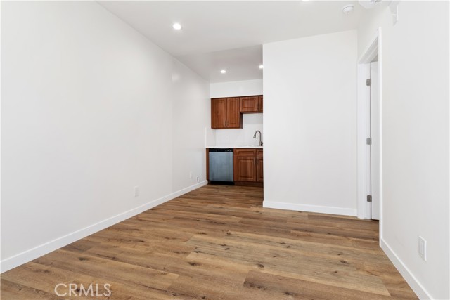 Detail Gallery Image 6 of 33 For 44921 Trevor, Lancaster,  CA 93534 - – Beds | – Baths