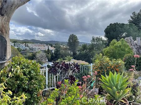 Detail Gallery Image 9 of 50 For 5551 Mason Ave, Woodland Hills,  CA 91367 - 7 Beds | 6 Baths
