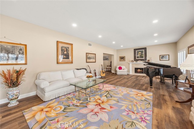 Detail Gallery Image 8 of 69 For 13072 Scott, North Tustin,  CA 92705 - 6 Beds | 5 Baths