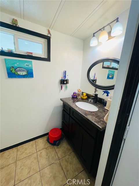 Detail Gallery Image 13 of 33 For 17400 Valley Blvd #66,  Fontana,  CA 92335 - 3 Beds | 2 Baths