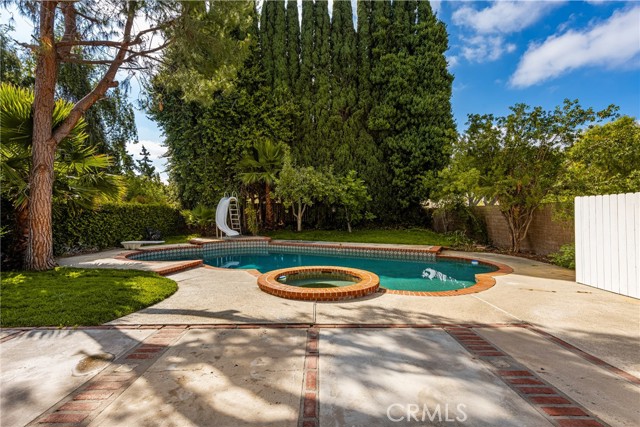 23652 Algiers Street, Mission Viejo CA: https://media.crmls.org/medias/685335fd-059c-42a4-837f-1c699760b317.jpg