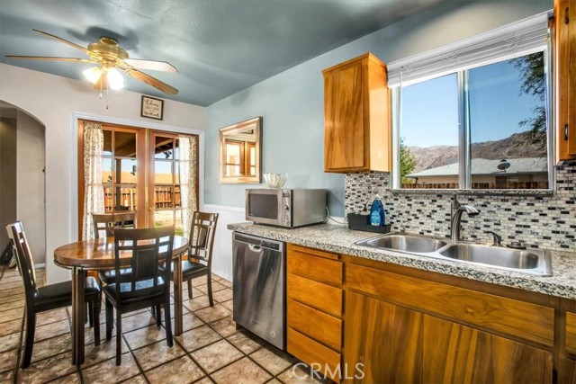 Detail Gallery Image 12 of 49 For 72065 Cactus Dr, Twentynine Palms,  CA 92277 - 3 Beds | 2 Baths