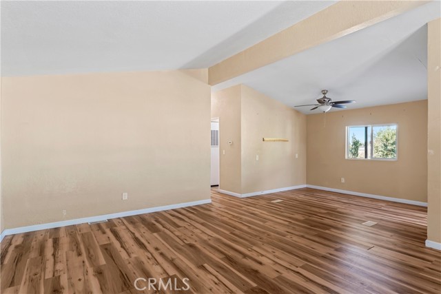 Detail Gallery Image 4 of 20 For 24761 Wendell Dr, Hemet,  CA 92544 - 2 Beds | 2 Baths