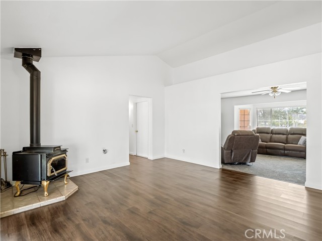 16099 Karen Road, Madera CA: https://media.crmls.org/medias/6854cc8b-9178-463a-ab6e-59888ceb580f.jpg