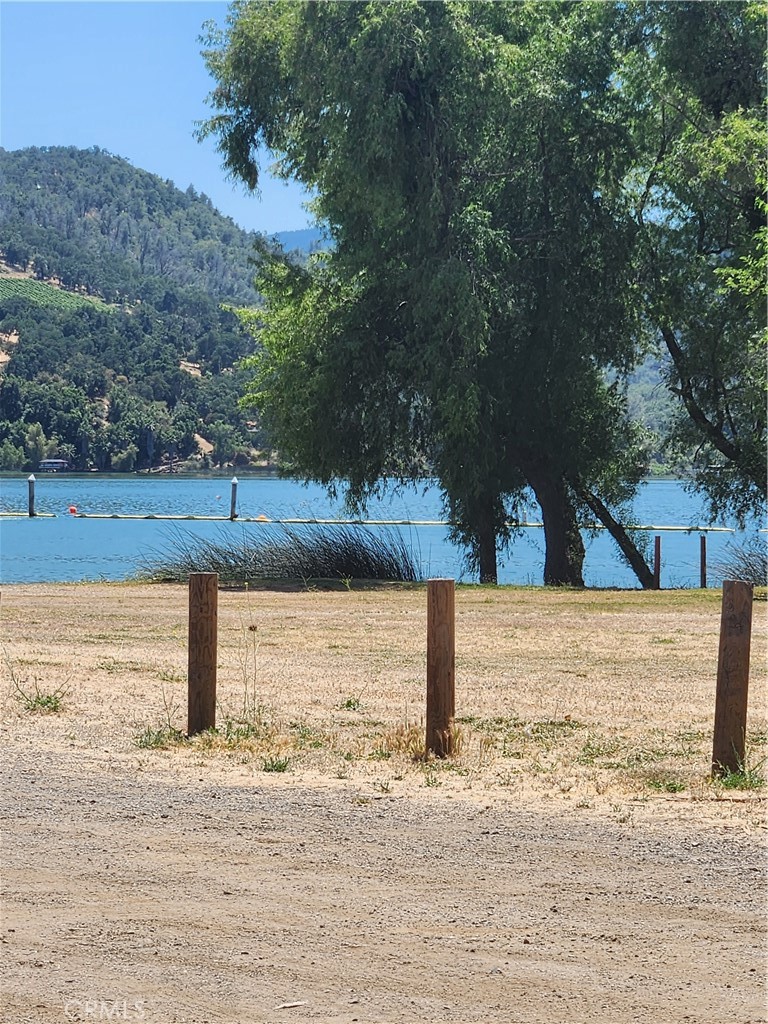 https://media.crmls.org/medias/6855d000-9dee-4b3b-aaee-3d2ffcf813b3.jpg?preset=X-Large