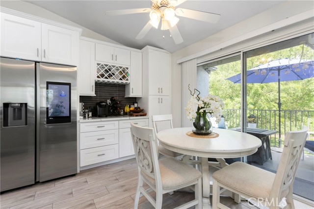 Detail Gallery Image 10 of 45 For 123 Chaumont Circle, Lake Forest,  CA 92610 - 2 Beds | 2 Baths