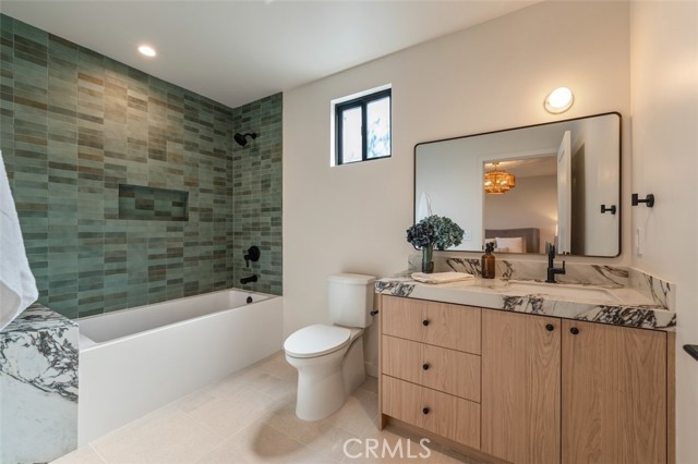 Detail Gallery Image 46 of 46 For 8960 Oak Park Ave, Northridge,  CA 91325 - 4 Beds | 3/1 Baths