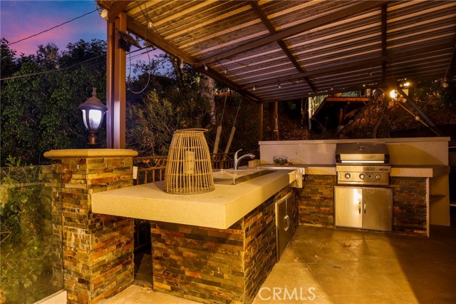 3654 Wrightwood Dr, Studio City CA: https://media.crmls.org/medias/685814c2-59b7-4cfb-b89d-a4487a5af0ac.jpg