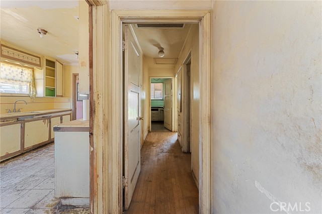1393 Ward Way, Mentone CA: https://media.crmls.org/medias/68587f38-eee0-4ad9-8bc5-64377c55437b.jpg