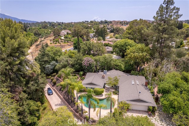 Detail Gallery Image 2 of 36 For 1670 Marion Rd, Redlands,  CA 92374 - 4 Beds | 3 Baths
