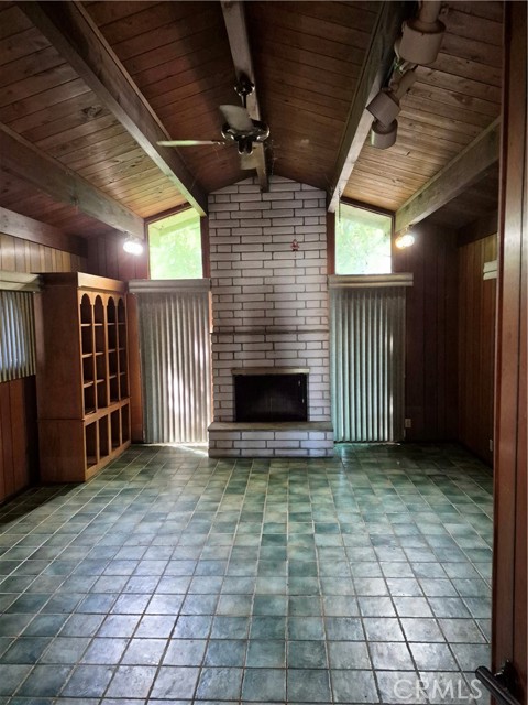 Detail Gallery Image 3 of 12 For 2085 Cabot, Merced,  CA 95348 - 3 Beds | 1 Baths