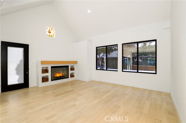 Detail Gallery Image 21 of 59 For 5633 E Deborah St, Long Beach,  CA 90815 - 5 Beds | 4 Baths