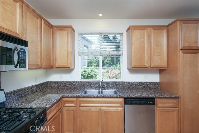 Detail Gallery Image 10 of 31 For 26760 via La Paz, Valencia,  CA 91381 - 3 Beds | 2/1 Baths